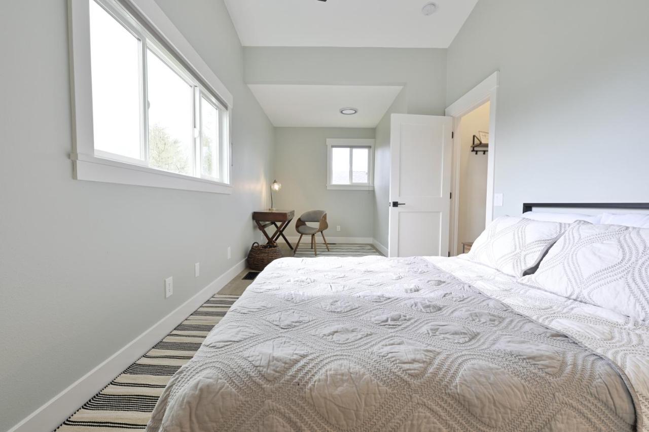 Villa Modern Upstairs Loft - Newly Renovated! Salem Esterno foto